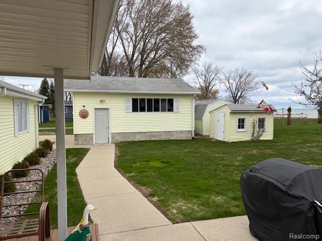2904 North Lakeshore Road Port Hope, MI 48468 - Photo 6 of 31