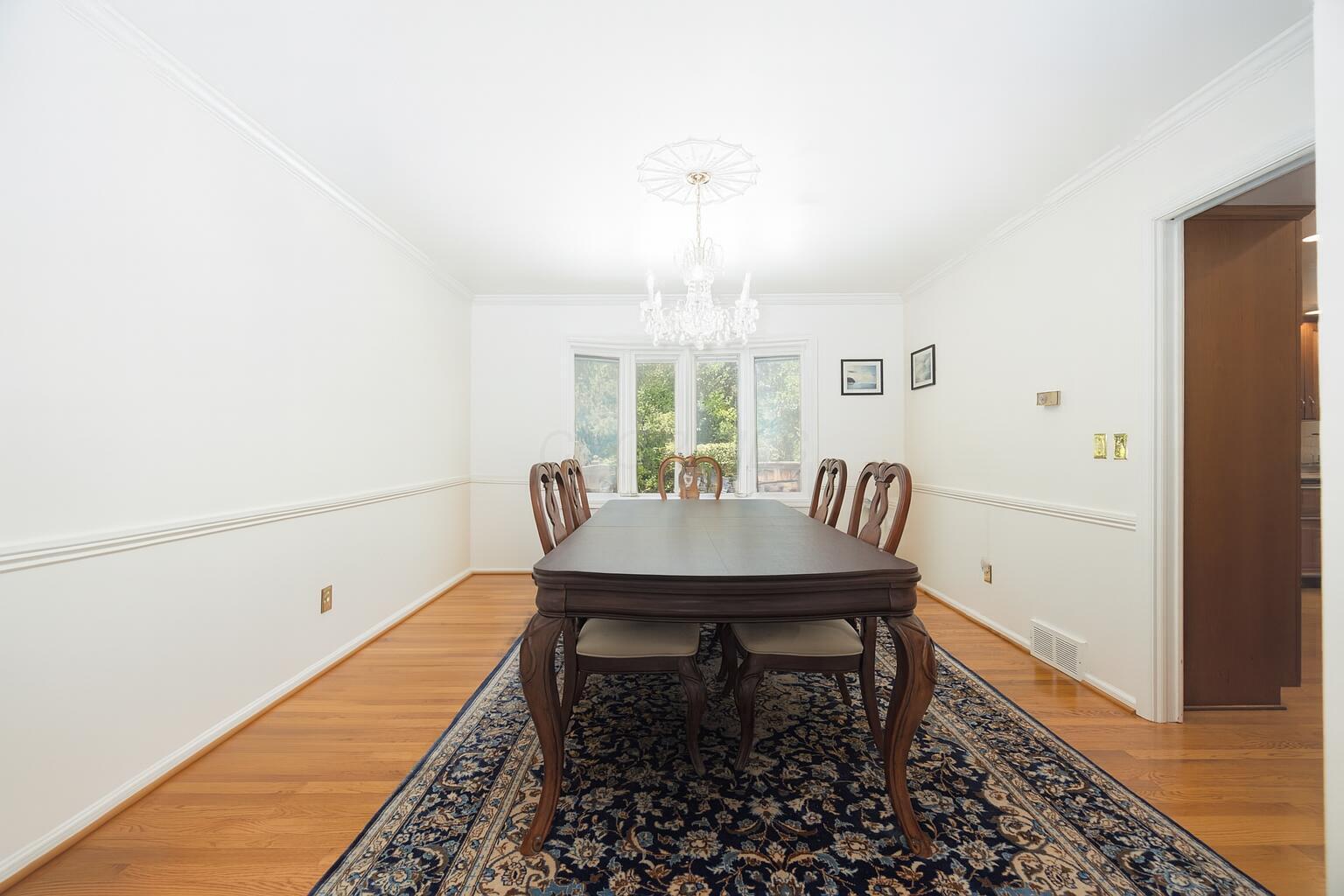 2560 Chartwell Road Columbus, OH 43220 - Photo 16 of 57 2560 Chartwell