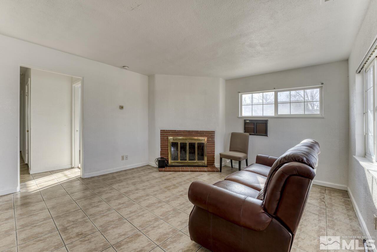1310 Kirman Avenue Reno, NV 89502 - Photo 3 of 14 Photo 3