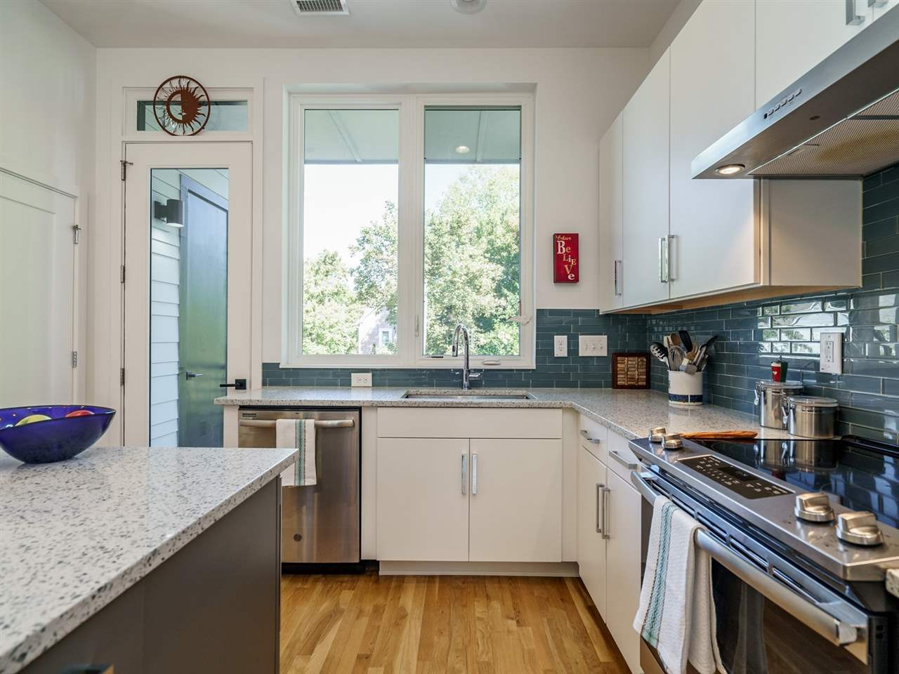 537 New Bern Avenue, Unit 109 Raleigh, NC 27601 - Photo 12 of 30 Kitchen