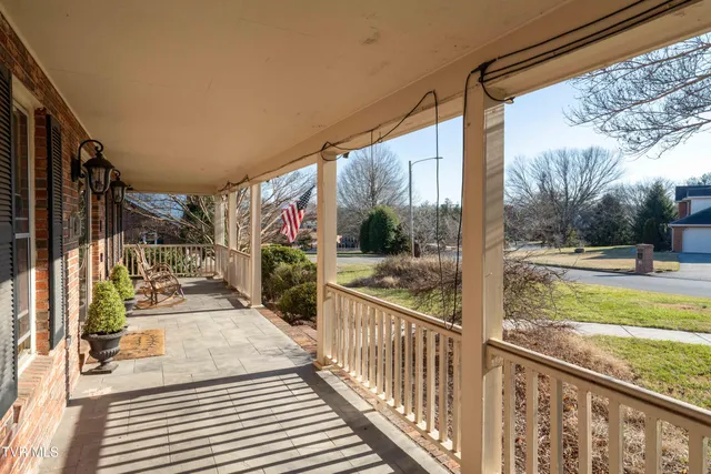 $979,000 | 3310 Berkshire Circle, Johnson City, TN 37604