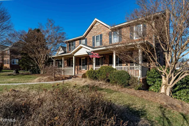 $979,000 | 3310 Berkshire Circle, Johnson City, TN 37604