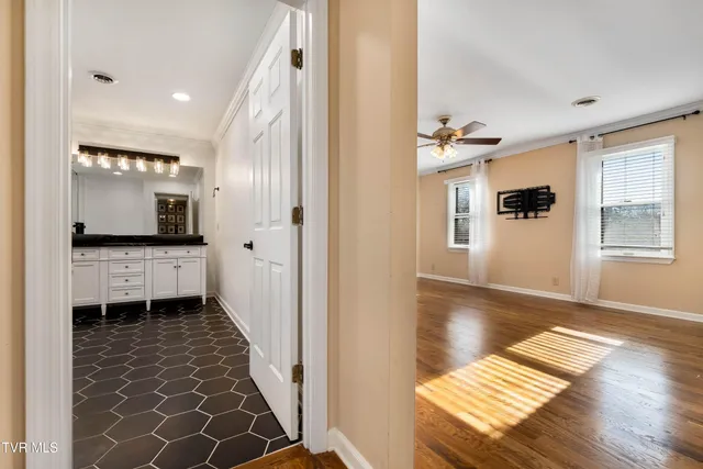 $979,000 | 3310 Berkshire Circle, Johnson City, TN 37604