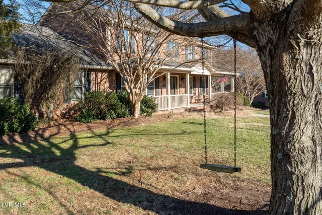 $979,000 | 3310 Berkshire Circle, Johnson City, TN 37604