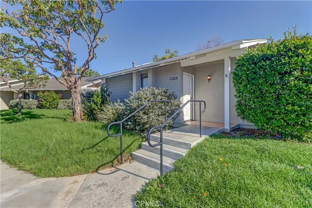 $799,999 | 8932 Biscayne Court, Unit 1318A, Huntington Beach, CA 92646