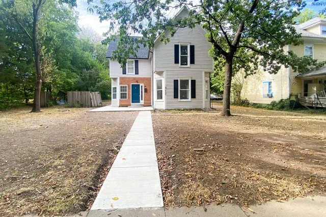 $179,000 | 317 East 5th Street, Newton, KS 67114