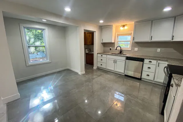 $179,000 | 317 East 5th Street, Newton, KS 67114