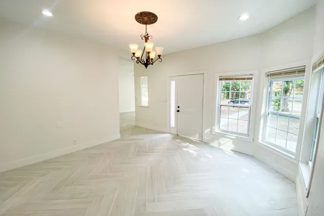 $179,000 | 317 East 5th Street, Newton, KS 67114