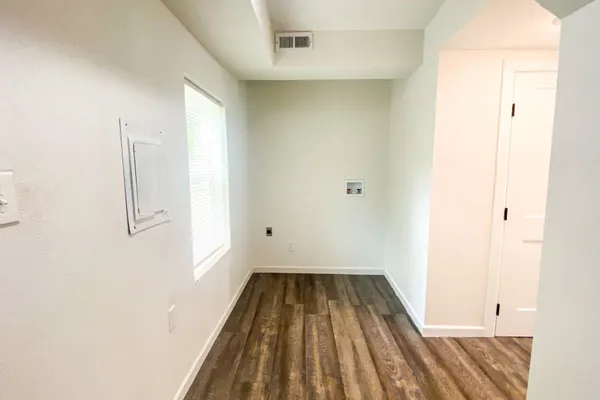 $179,000 | 317 East 5th Street, Newton, KS 67114