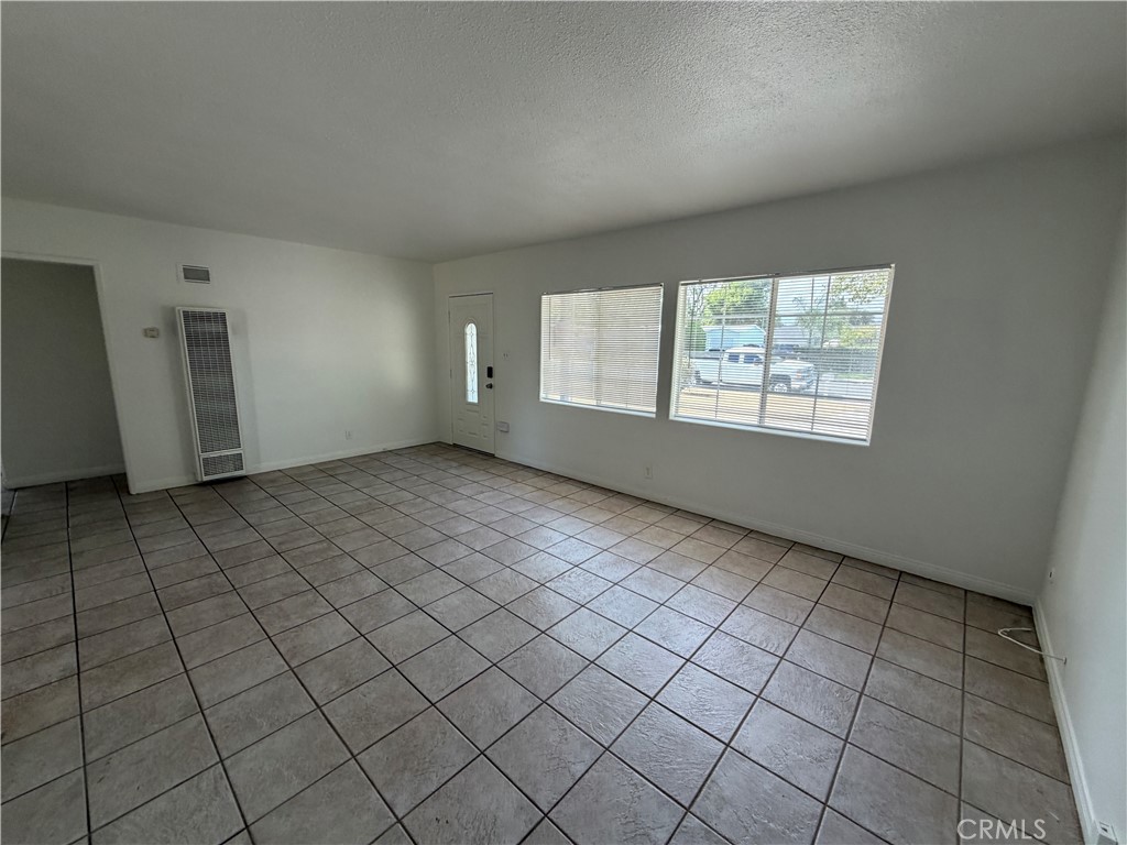 5750 Willard Way Riverside, CA 92504 - Photo 6 of 36