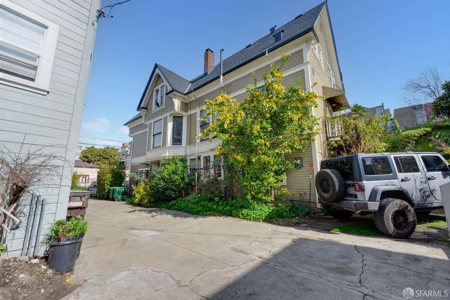 2014 Channing Way Berkeley, CA 94704 - Photo 6 of 20 a front view of a house with garden
