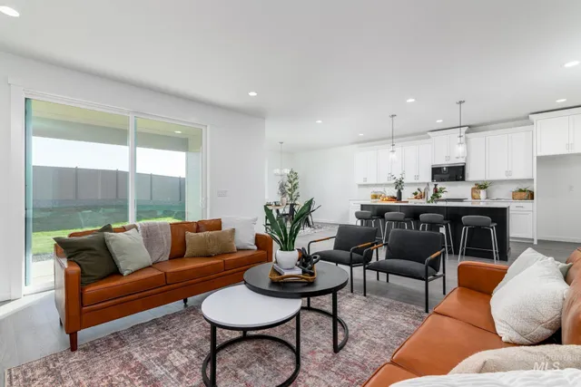 $470,000 | 893 West Bay Street, Middleton, ID 83644