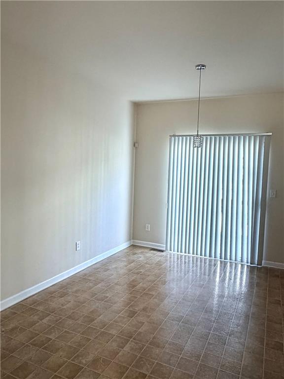 2106 Meadow Peak Road Duluth, GA 30097 - Photo 6 of 23
