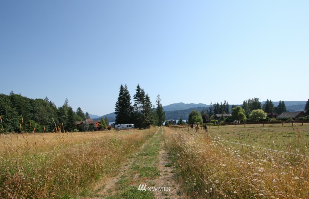 2660 North Shore Road Bellingham, WA 98226 - Photo 11 of 23 Gallery Image 11