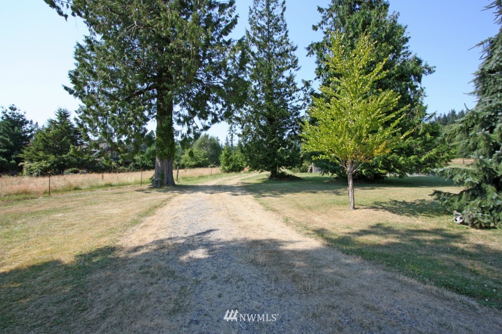 2660 North Shore Road Bellingham, WA 98226 - Photo 3 of 23 Gallery Image 3