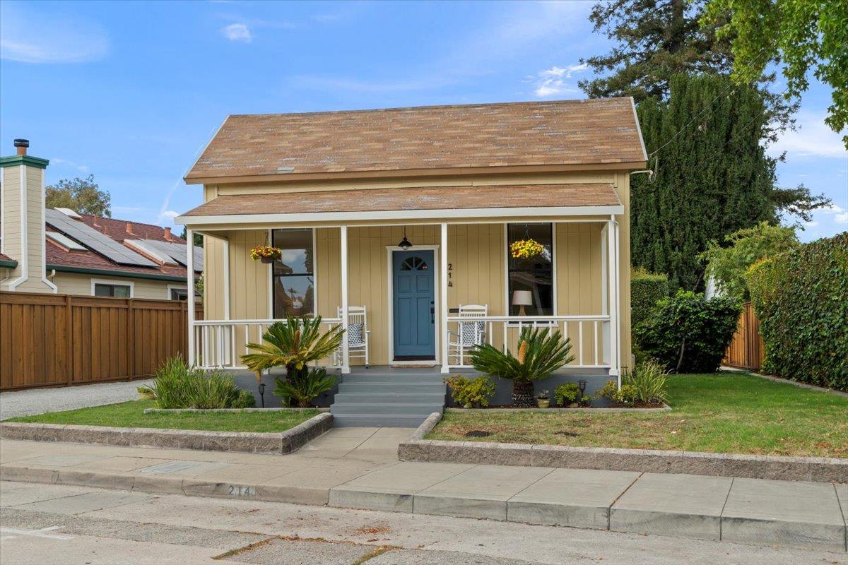 214 Rigg Street Santa Cruz, CA 95060 - Photo 4 of 32 a view of a house with a yard and plants