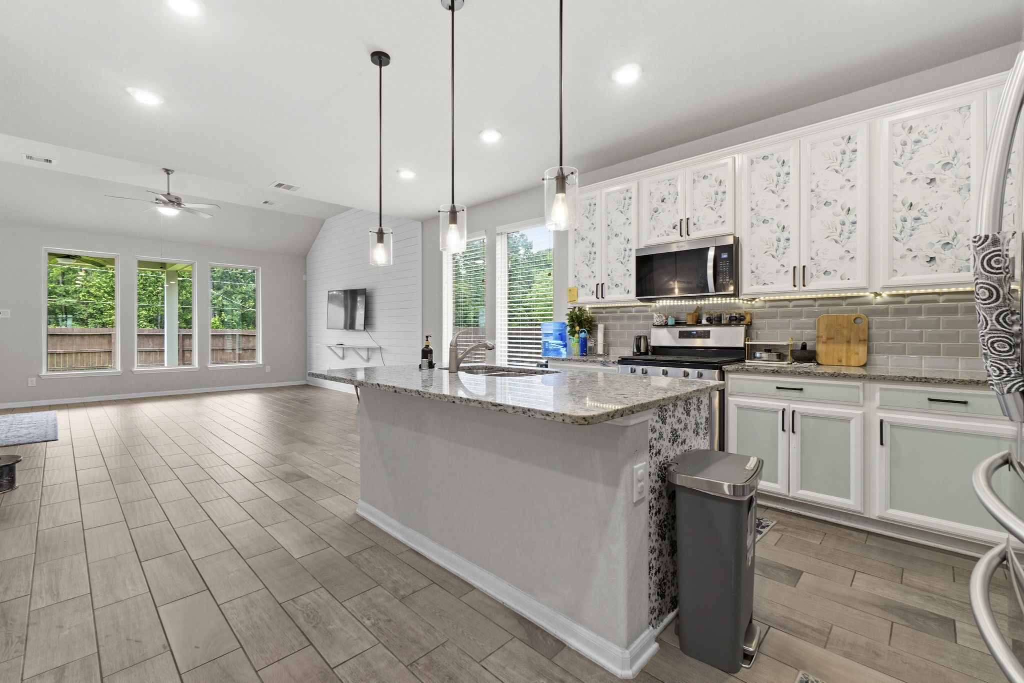 4551 Overlook Bend Drive Spring, TX 77386 - Photo 5 of 21 kitchen