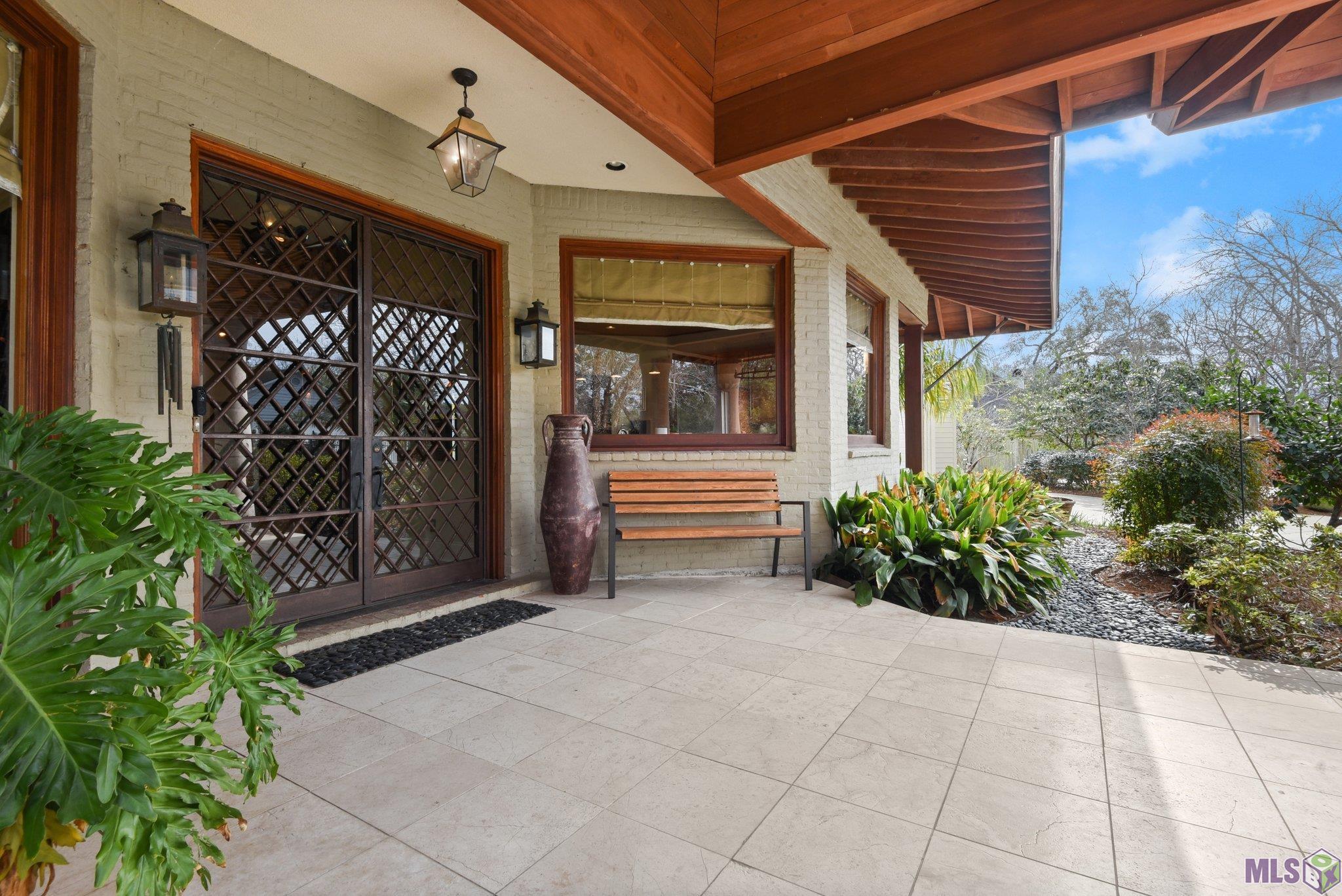 983 Finchley Court Baton Rouge, LA 70806 - Photo 3 of 48 Gallery Image 3