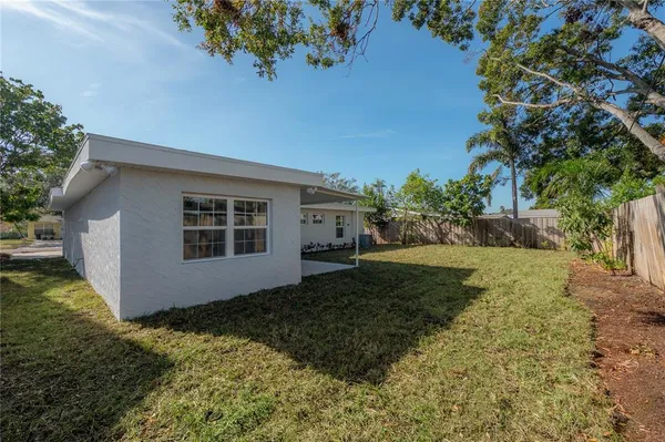$3,900 | 3707 West Leila Avenue, Tampa, FL 33611