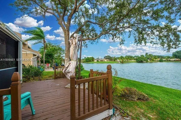 $2,550 | 796 Banks Road, Unit 796, Coconut Creek, FL 33063