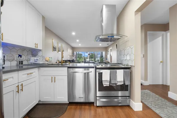 $2,550 | 796 Banks Road, Unit 796, Coconut Creek, FL 33063