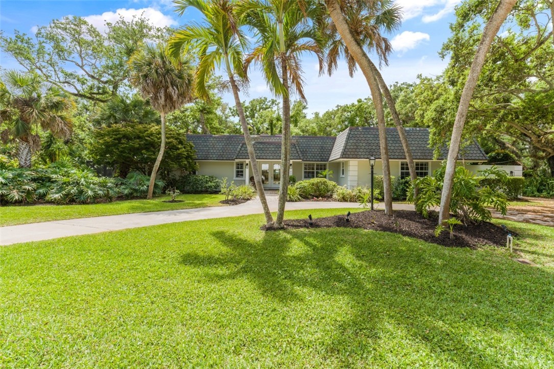 400 Live Oak Road Vero Beach, FL 32963 - Photo 3 of 36