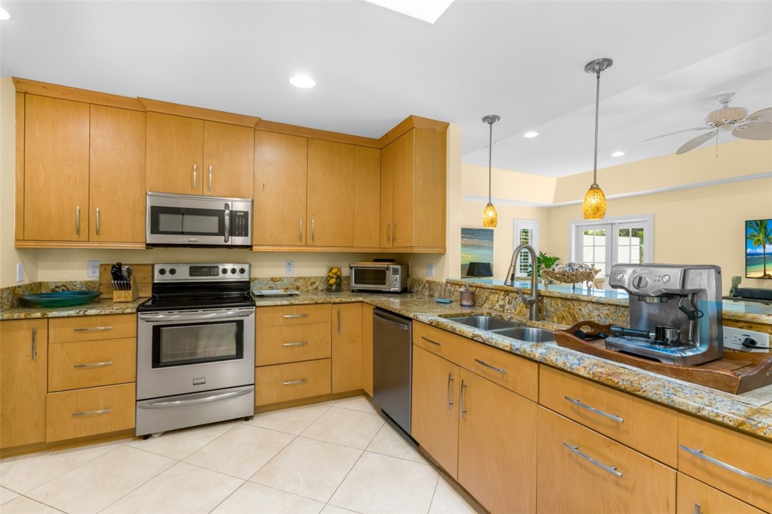 400 Live Oak Road Vero Beach, FL 32963 - Photo 6 of 36