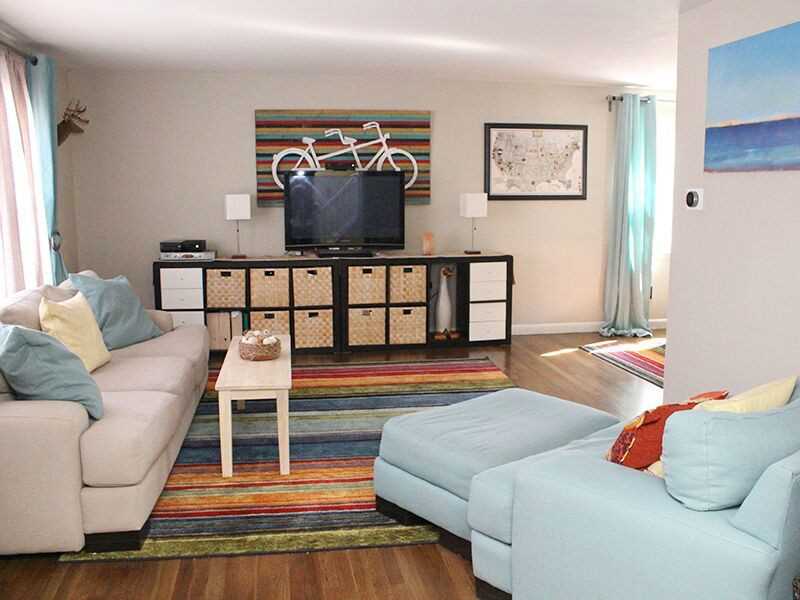35 Commack Road East Providence, RI 02914 - Photo 3 of 13 Living Room.