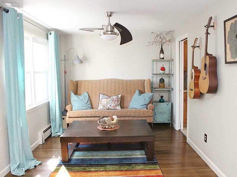 35 Commack Road East Providence, RI 02914 - Photo 8 of 13 Den/Family/Great Room.