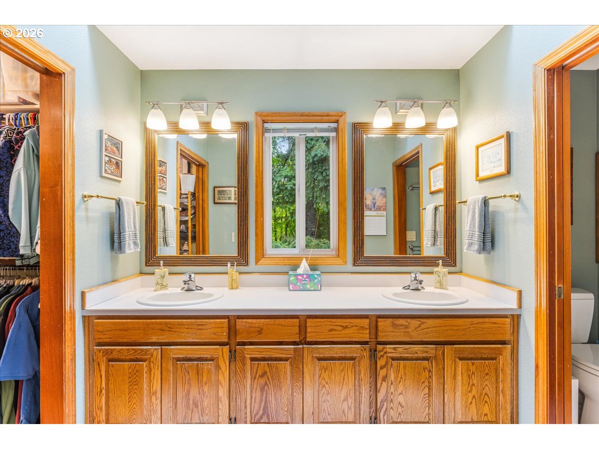 14550 Northeast Spring Creek Lane Newberg, OR 97132 - Photo 17 of 48