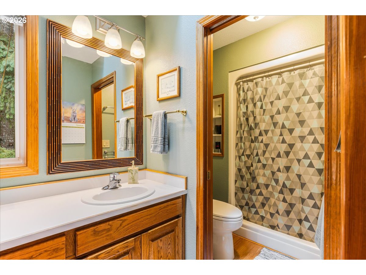 14550 Northeast Spring Creek Lane Newberg, OR 97132 - Photo 19 of 48