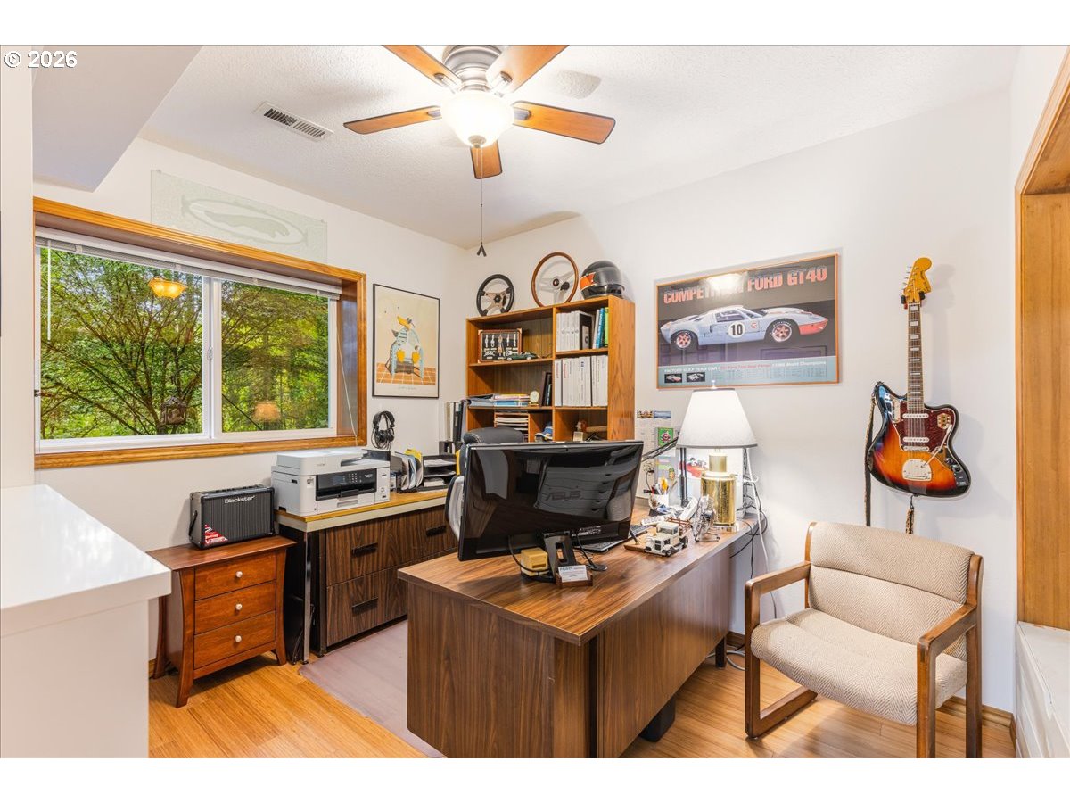 14550 Northeast Spring Creek Lane Newberg, OR 97132 - Photo 27 of 48