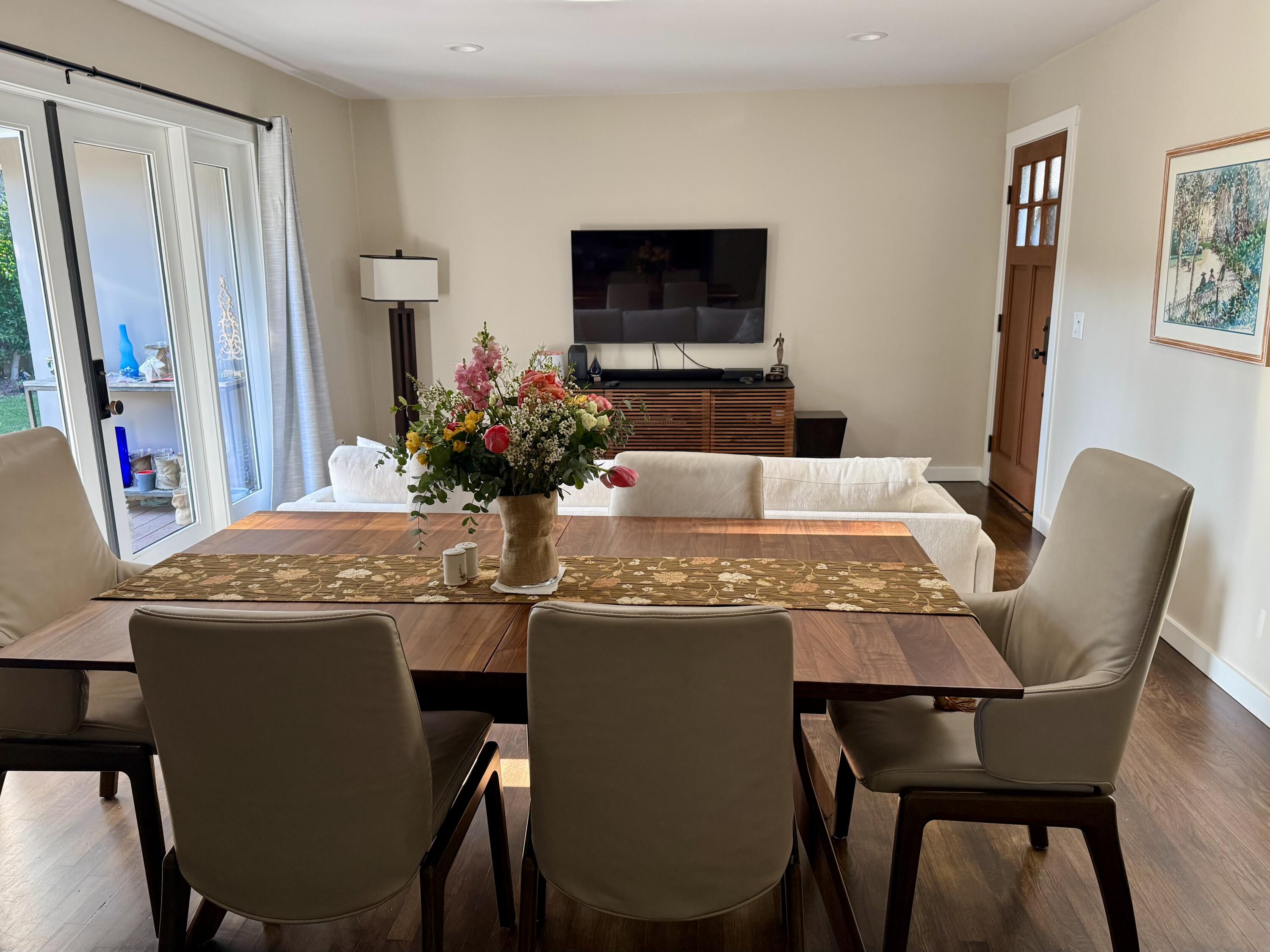 1353 Pacific Santa Barbara, CA 93109 - Photo 3 of 14 a dining room with furniture and window