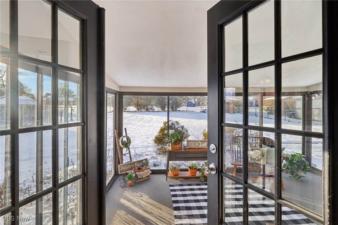 2634 Brunswick Road Youngstown, OH 44511 - Photo 35 of 50 Sunroom featuring a wealth of natural light