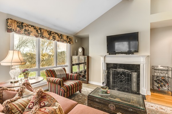 20 Hopewell Farm Road, Unit 20 Natick, MA 01760 - Photo 5 of 30 Gallery Image 5