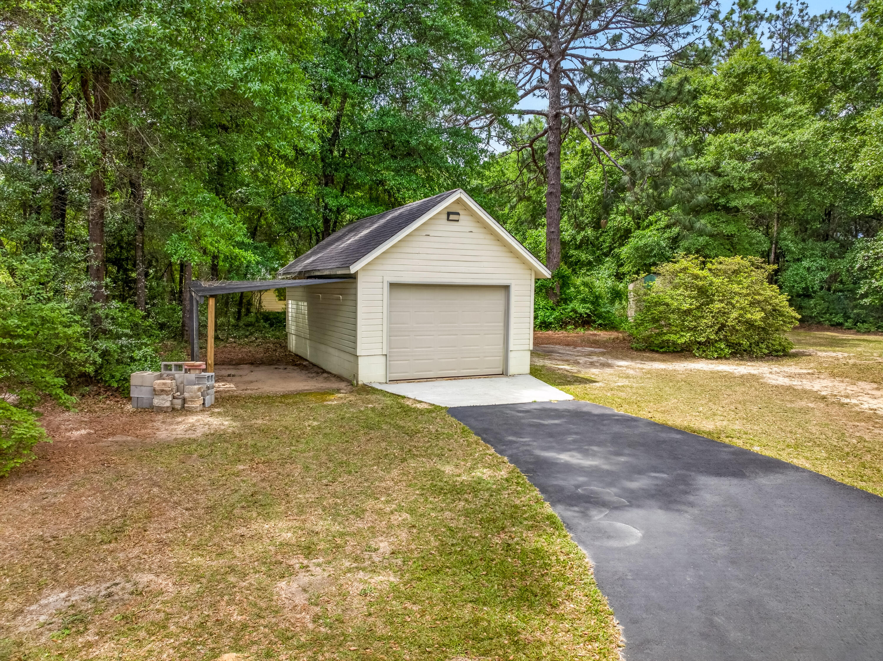 5981 Old Bethel Road Crestview, FL 32536 - Photo 5 of 76 5981 Old Bethel Rd 05