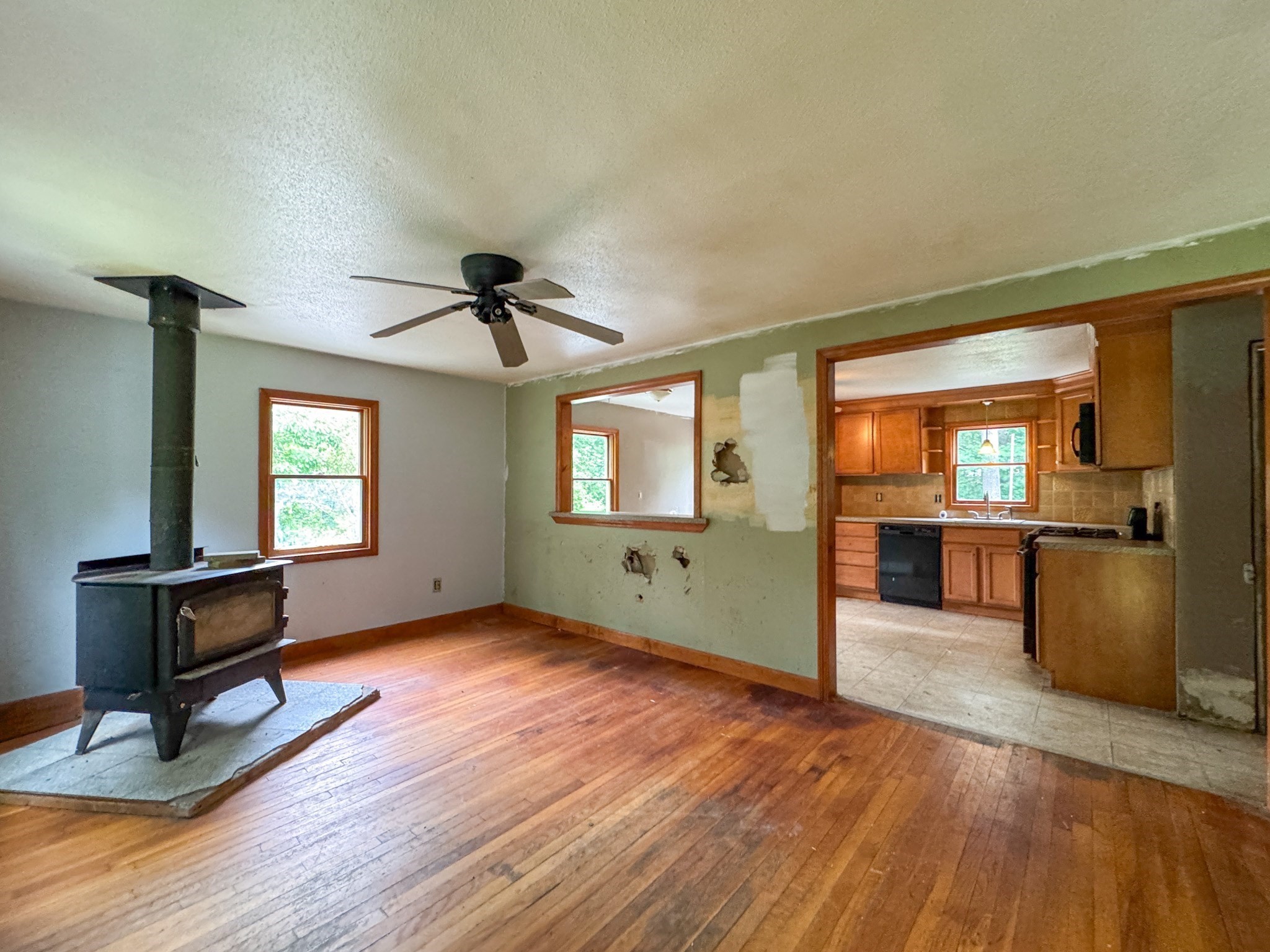 66 South Harbor Road Townsend, MA 01469 - Photo 7 of 36 Gallery Image 7