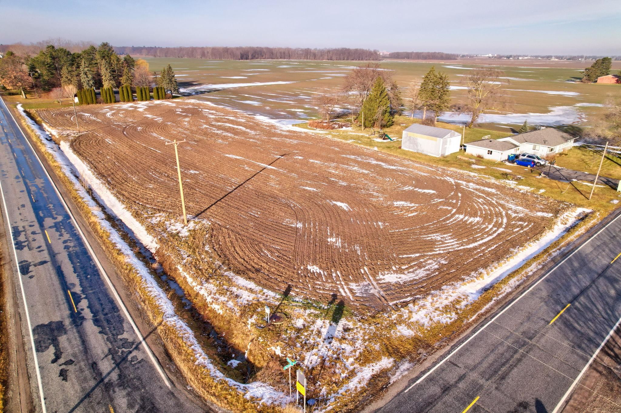 King Road Bridgeport, MI 48722 - Photo 3 of 12