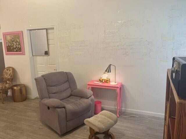 3665 Southeast Lower Street Stuart, FL 34997 - Photo 6 of 20 a living room with furniture