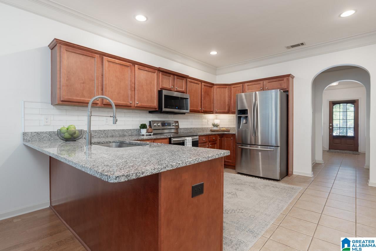1222 Inverness Cove Way Birmingham, AL 35242 - Photo 7 of 31