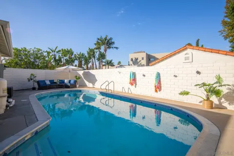 $3,975,000 | 909 1st Street, Coronado, CA 92118