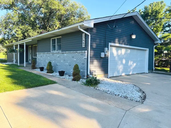 $275,000 | 23663 Hazel Road, Sterling, IL 61081