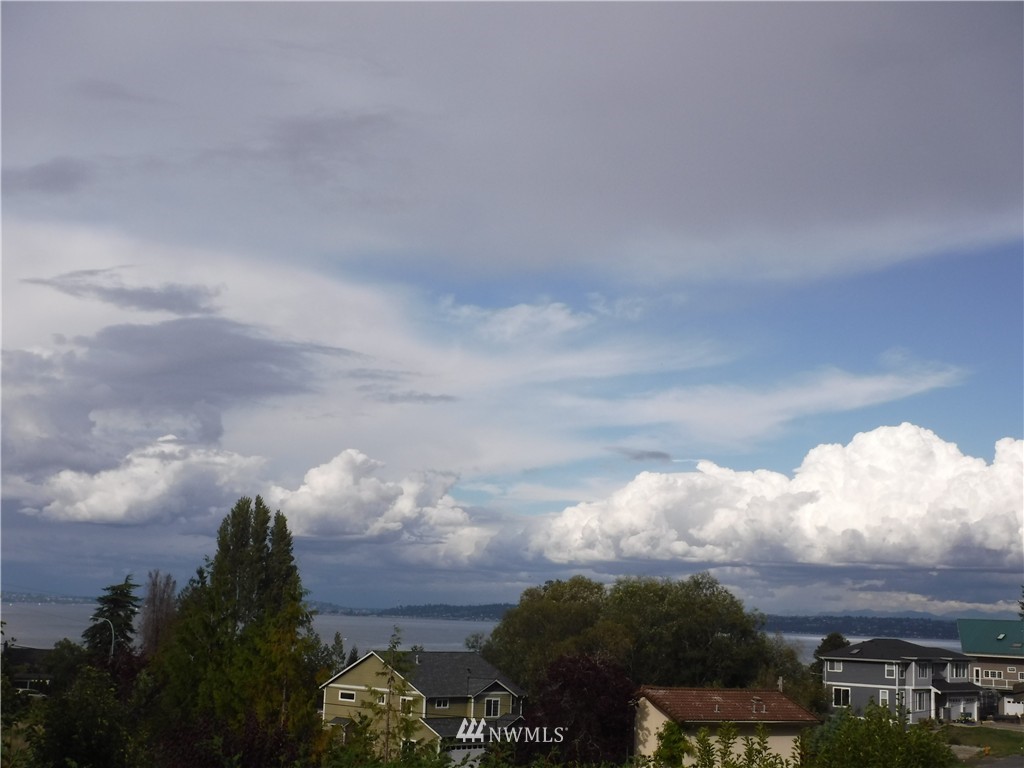 11375 Southeast Sedgwick Road Port Orchard, WA 98366 - Photo 2 of 25 Gallery Image 2