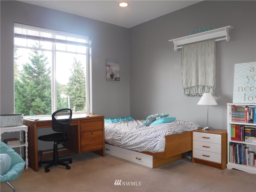 11375 Southeast Sedgwick Road Port Orchard, WA 98366 - Photo 13 of 25 Gallery Image 13