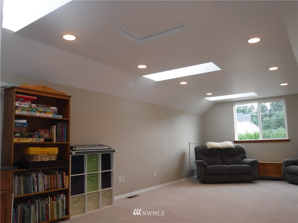 11375 Southeast Sedgwick Road Port Orchard, WA 98366 - Photo 15 of 25 Gallery Image 15