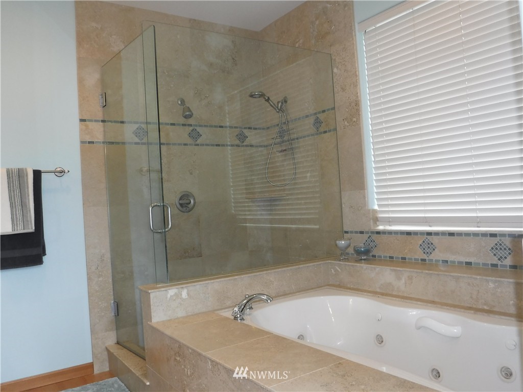 11375 Southeast Sedgwick Road Port Orchard, WA 98366 - Photo 18 of 25 Gallery Image 18