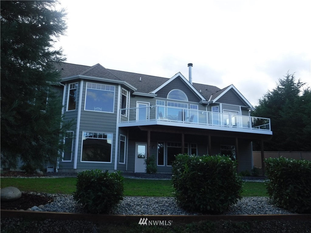 11375 Southeast Sedgwick Road Port Orchard, WA 98366 - Photo 3 of 25 Gallery Image 3