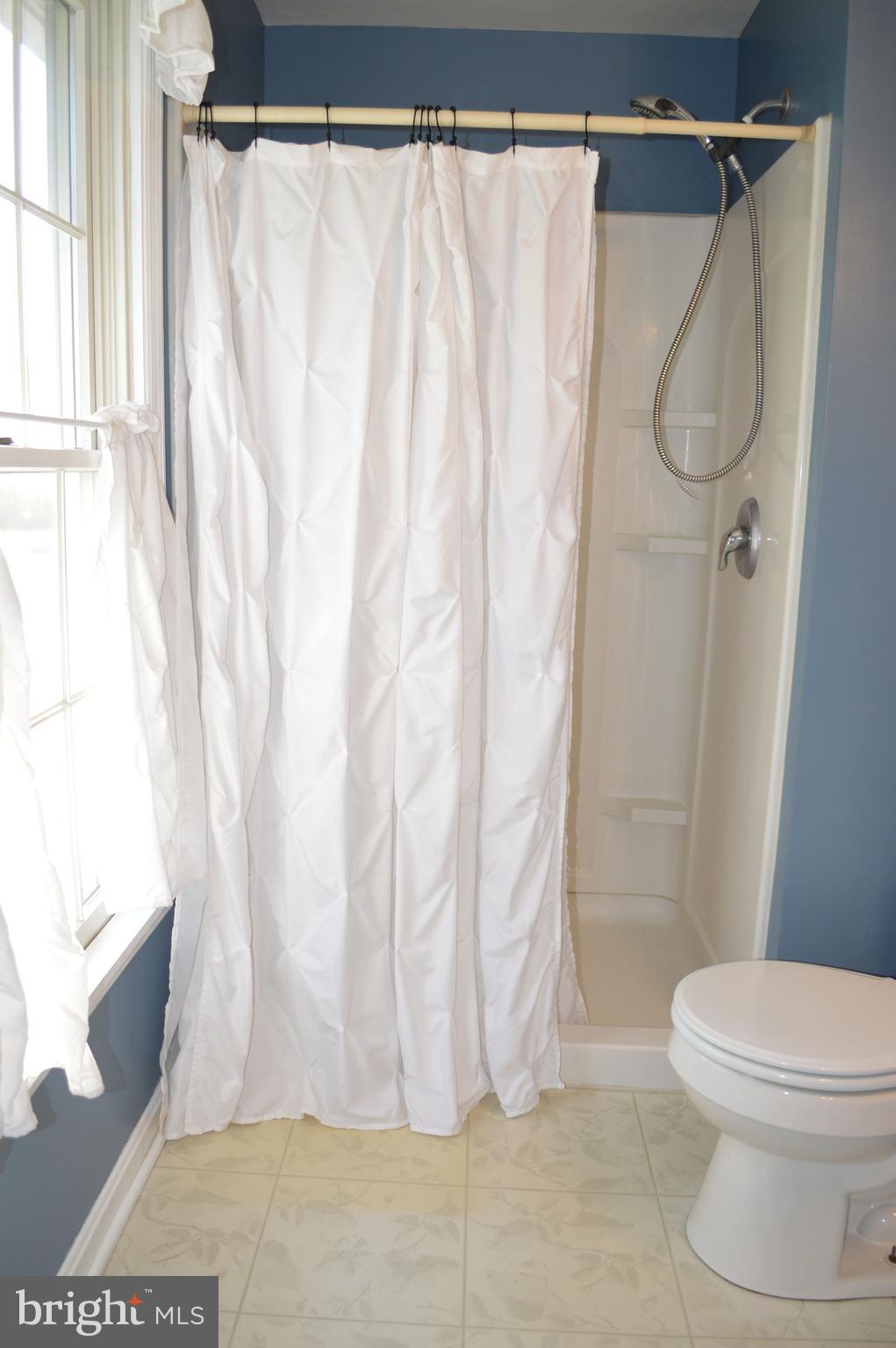 3137 Bullfrog Road Taneytown, MD 21787 - Photo 9 of 18 Main Bathroom - view 2