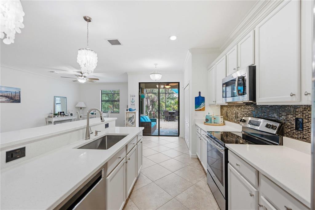 12744 Richezza Drive Venice, FL 34293 - Photo 17 of 82