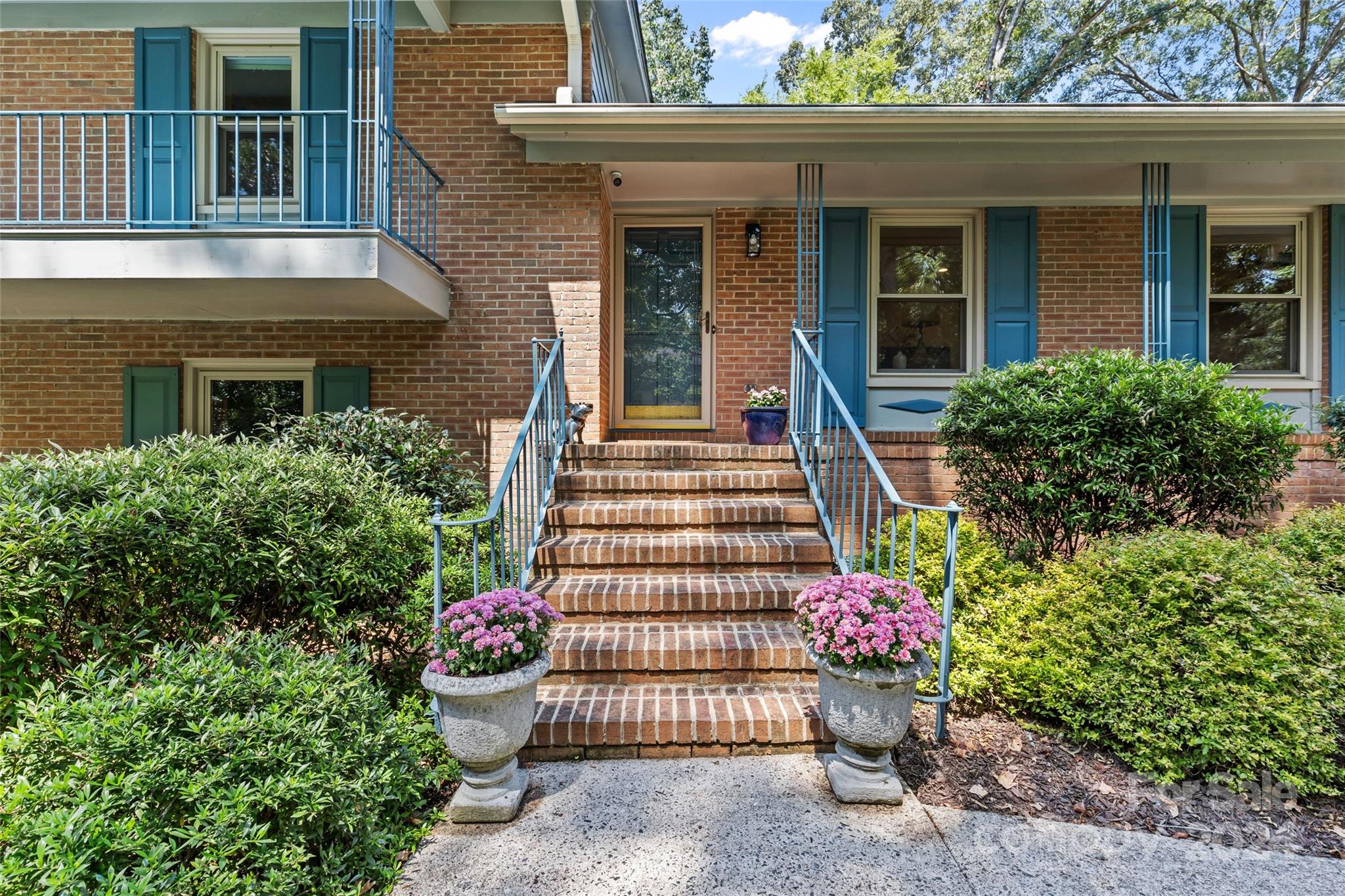 1214 Turnbridge Road Charlotte, NC 28226 - Photo 4 of 48 Gallery Image 4